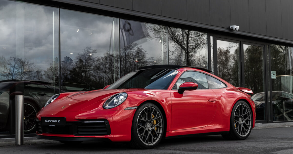 Porsche 911 - 992 Carrera S - Guards Red - 2019 | Caviarz